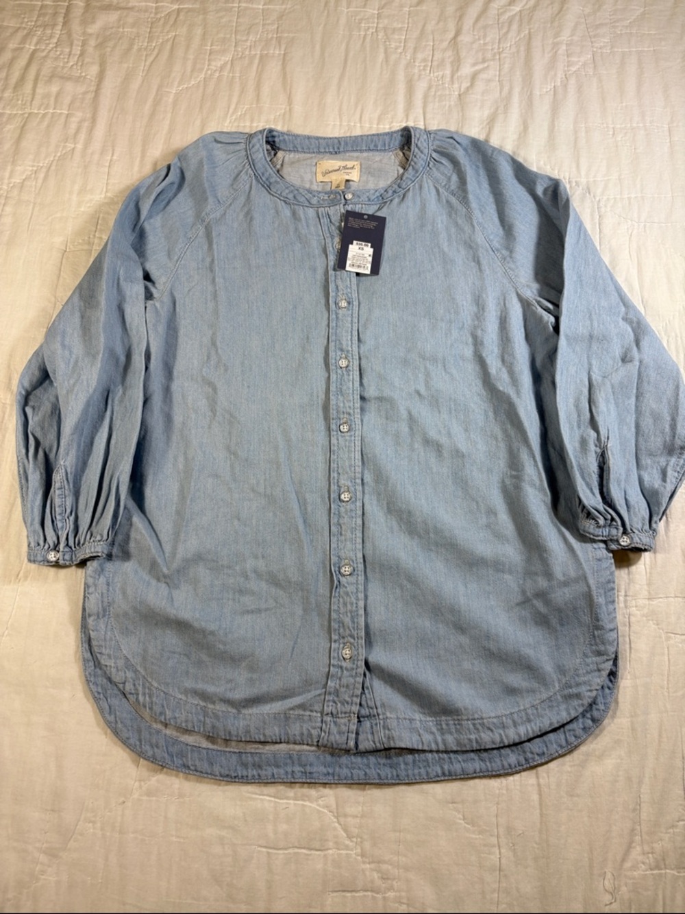 NWT Universal Thread Light Wash Poet Button Down Denim Shirt Puff Sleeve XS